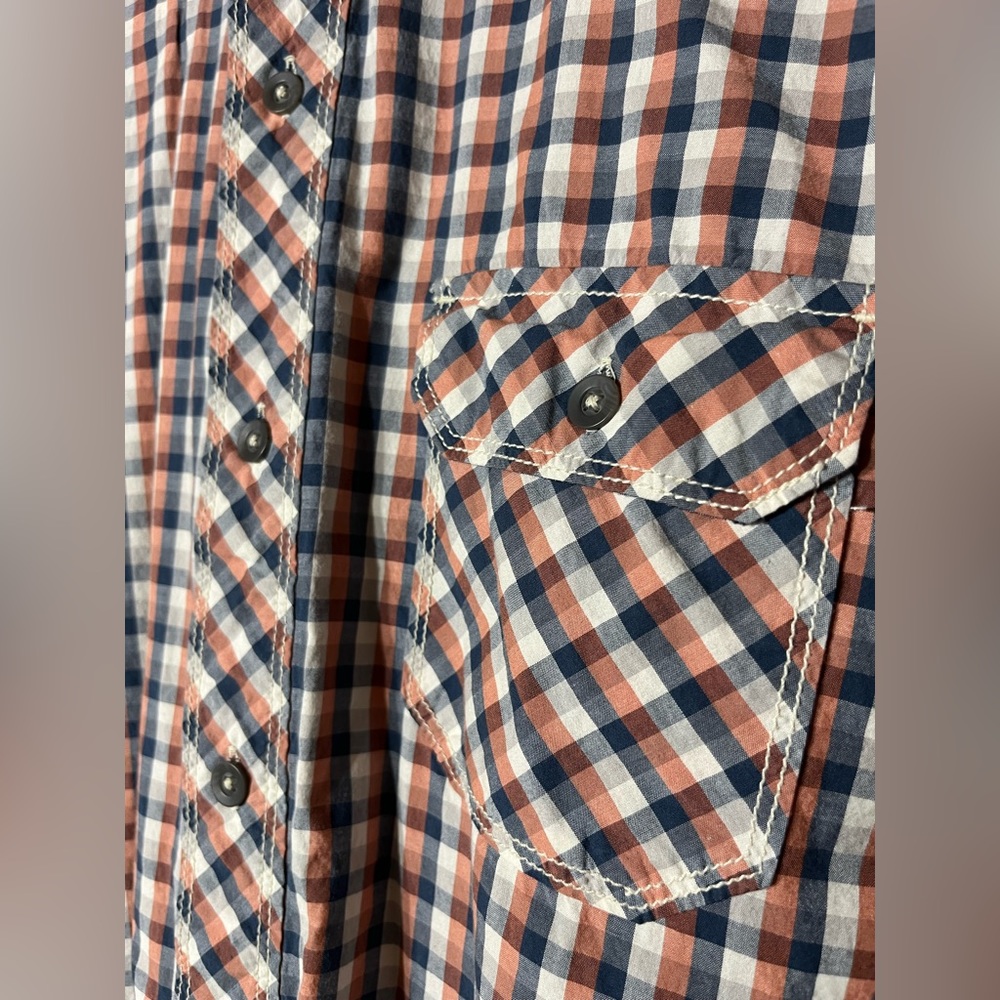 button down short sleeve shirt L